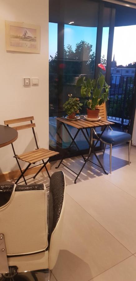 Jadwin Beautiful Room Share Toilet 2 People Londra Exterior foto